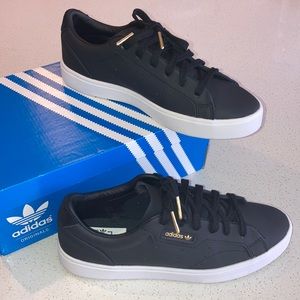 ADIDAS SLEEK SHOES
